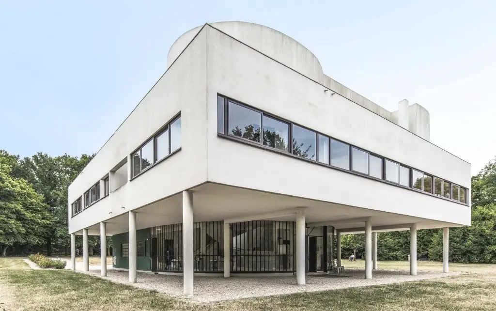 Villa Savoye, north east corner